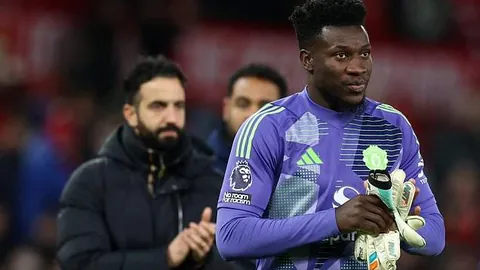 “大连旧将龙东无约加盟埃弗顿，再续师徒情谊”